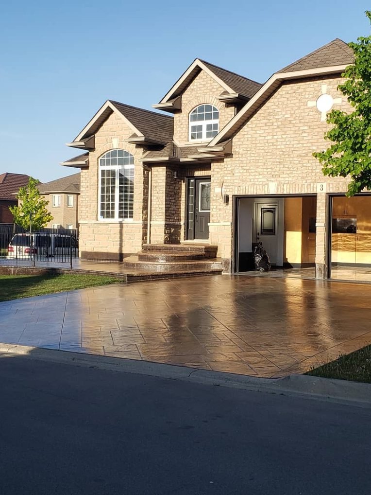 washed and sealed driveway